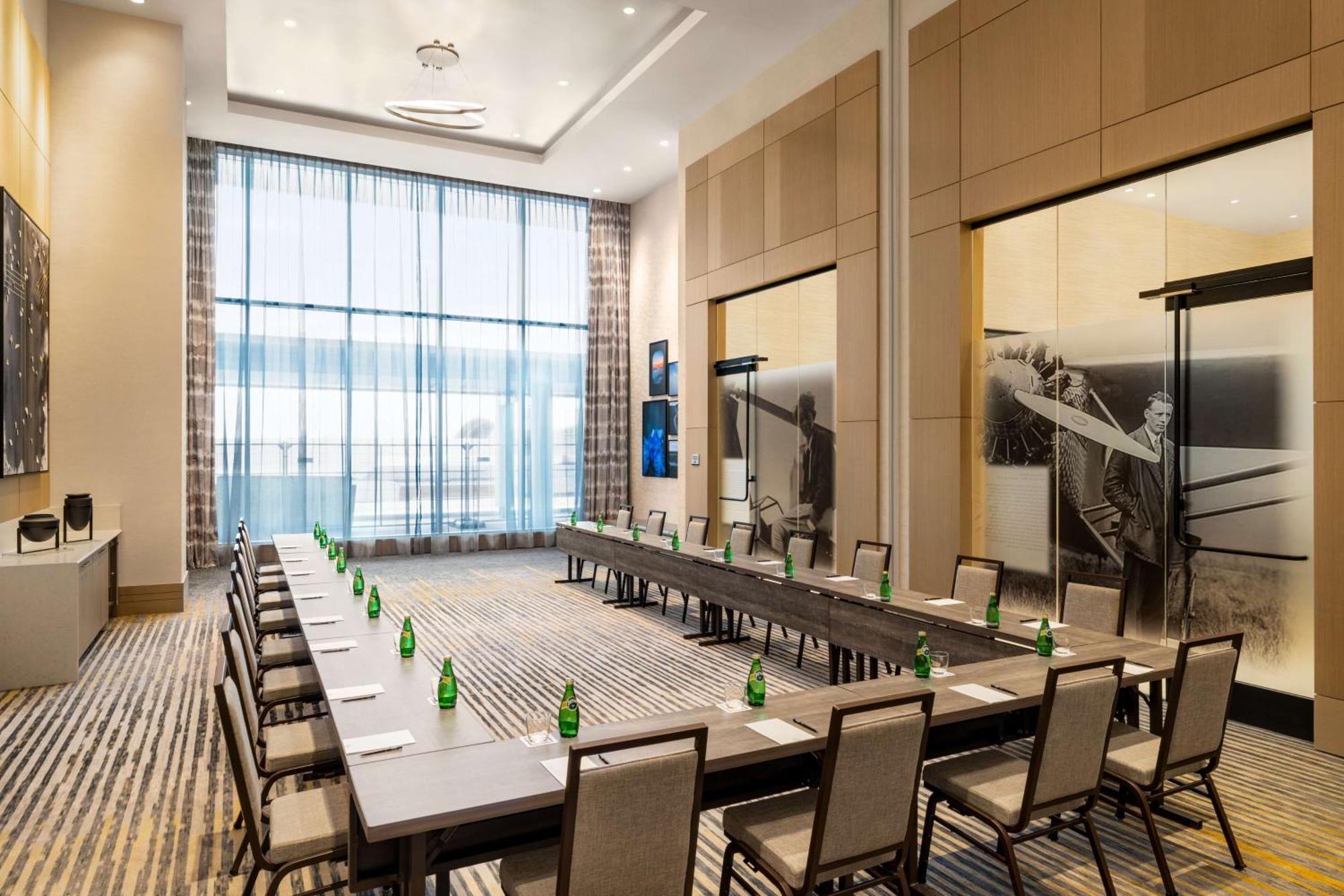 Hilton Bna Nashville Airport Terminal ภายนอก รูปภาพ
