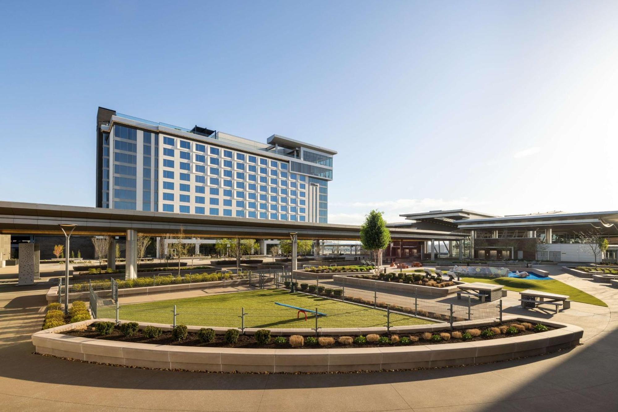 Hilton Bna Nashville Airport Terminal ภายนอก รูปภาพ