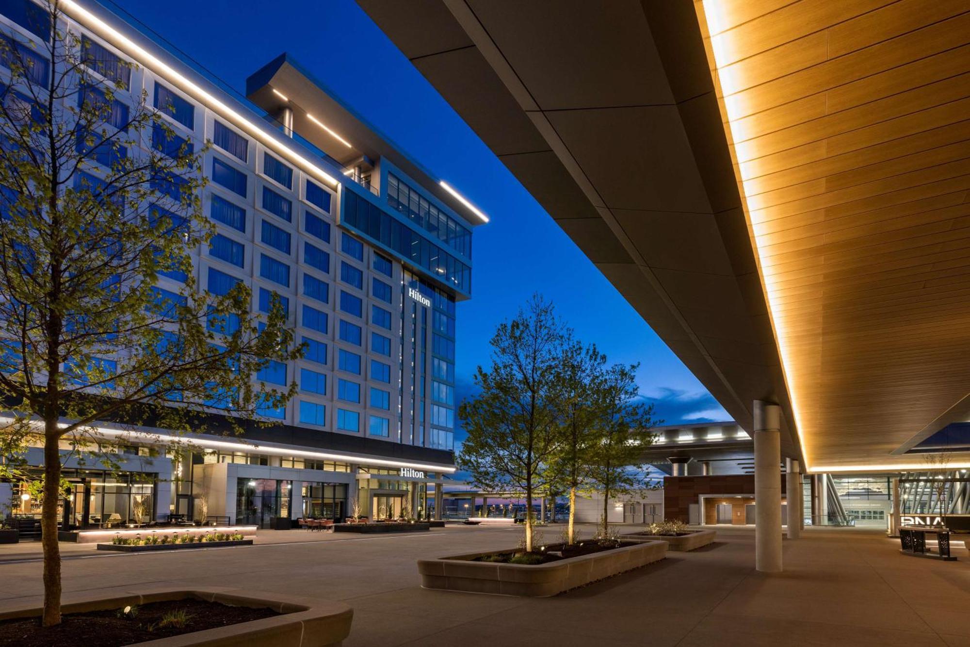 Hilton Bna Nashville Airport Terminal ภายนอก รูปภาพ